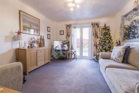 6 Aston Place, St Mellons, Cardiff, CF3 0PH