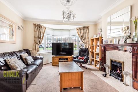 17 Kennet Close, Upminster, RM14 1ST