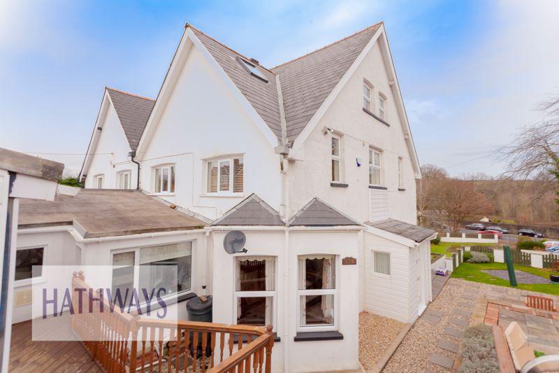 Llantarnam Road, Cwmbran 5 bed semidetached house £380,000