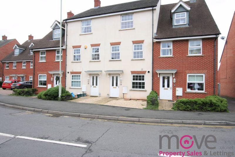 Thatcham Avenue Kingsway, Gloucester 4 bed terraced house £1,100 pcm