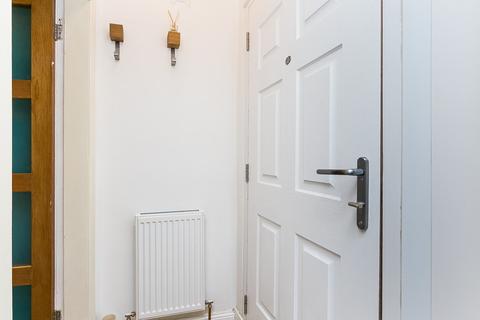 50/2 Drum Street, Edinburgh, EH17 8RN