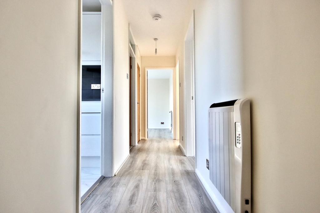 Elm Green Close, Worcester, WR5 2 bed apartment £170,000