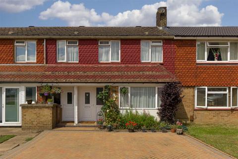 151 Chetwode Road, Tadworth, KT20 5PJ