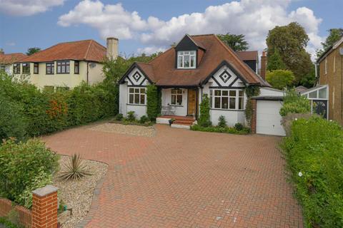 4 Warren Road, Banstead, SM7 1LA