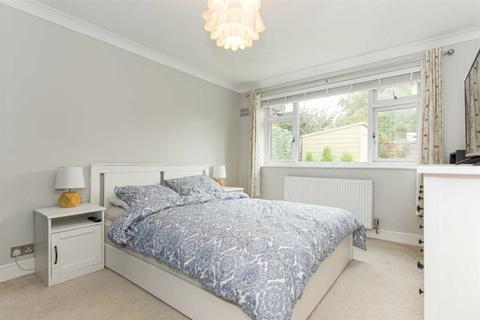 12 Tate Road, Sutton, SM1 2SY
