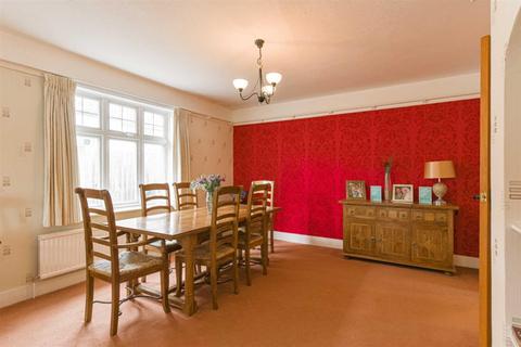 1 Duffield Road, Walton On The Hill, Tadworth, KT20 7UQ