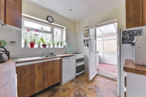 26 North View Crescent, Epsom, KT18 5UR