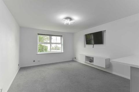 1 Hatfield Close, Sutton, SM2 5BH