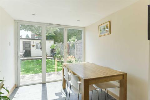 54 Diceland Road, Banstead, SM7 2ET