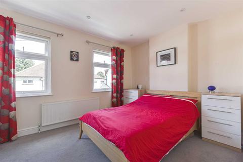 54 Diceland Road, Banstead, SM7 2ET