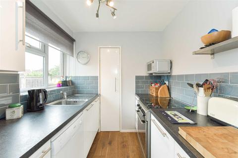 81 Chetwode Road, Tadworth, KT20 5PS