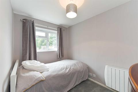 81 Chetwode Road, Tadworth, KT20 5PS