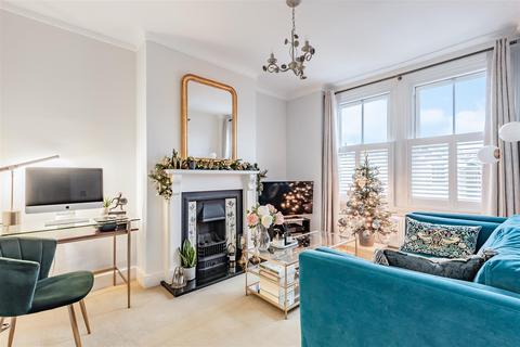 22a Glenthorne Road, Kingston Upon Thames, KT1 2UB