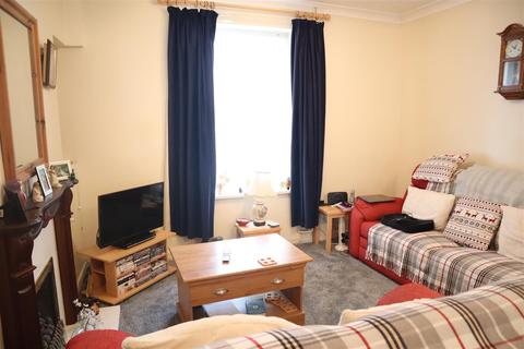 41 Brynmor Road, Llanelli, SA15 2TF
