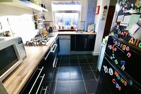 89 Elmore, Swindon, SN3 3TN