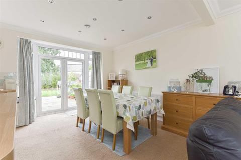 4 River Way, Epsom, KT19 0HH