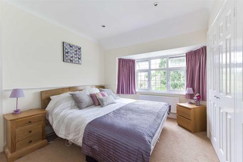 4 River Way, Epsom, KT19 0HH