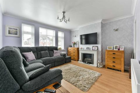 19 Rosedale Road, Epsom, KT17 2JQ