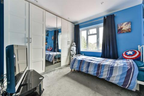 19 Rosedale Road, Epsom, KT17 2JQ