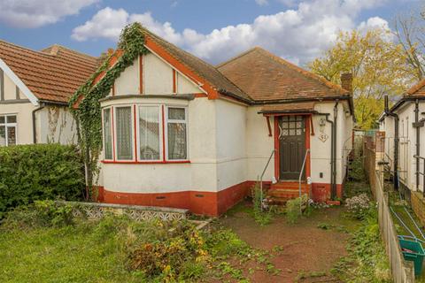 51 Clarkes Avenue, Worcester Park, KT4 8QA