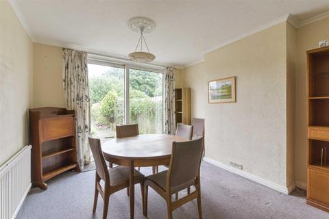 136 Walsingham Gardens, Epsom, KT19 0NF