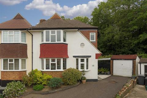19 Beaufort Way, Ewell, Epsom, KT17 2PS