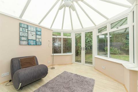 19 Beaufort Way, Ewell, Epsom, KT17 2PS