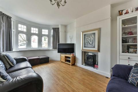115 Bradstock Road, Epsom, KT17 2LF