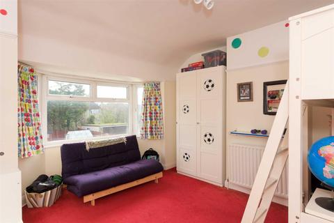 41 River Way, Epsom, KT19 0HJ