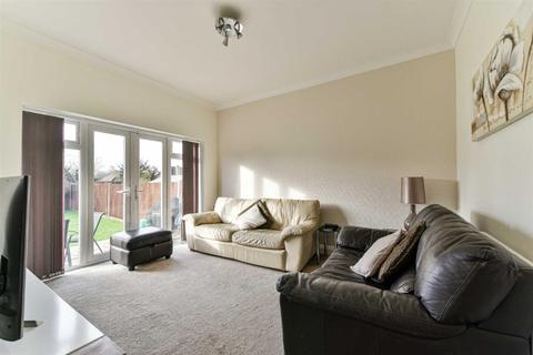 107 Meadow Walk, Epsom, KT19 0BB
