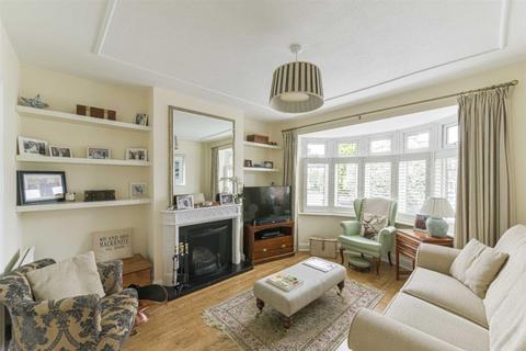 60 Walsingham Gardens, Epsom, KT19 0LX