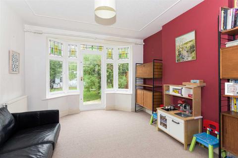 44 Fairfield Way, Epsom, KT19 0EF