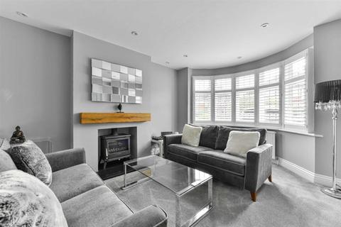 109 Bradstock Road, Epsom, KT17 2LF