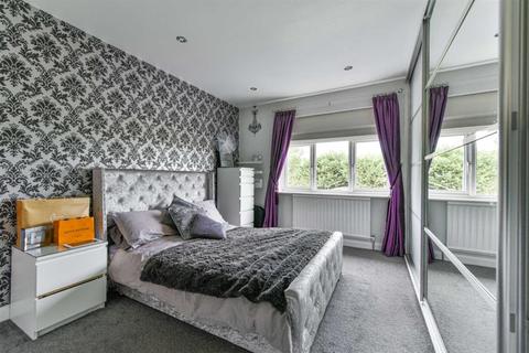 109 Bradstock Road, Epsom, KT17 2LF