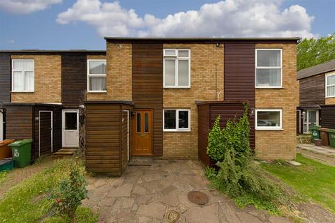 11 Edwards Close, Worcester Park, KT4 8PE