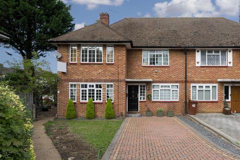 42 Collier Close, Epsom, KT19 9JQ