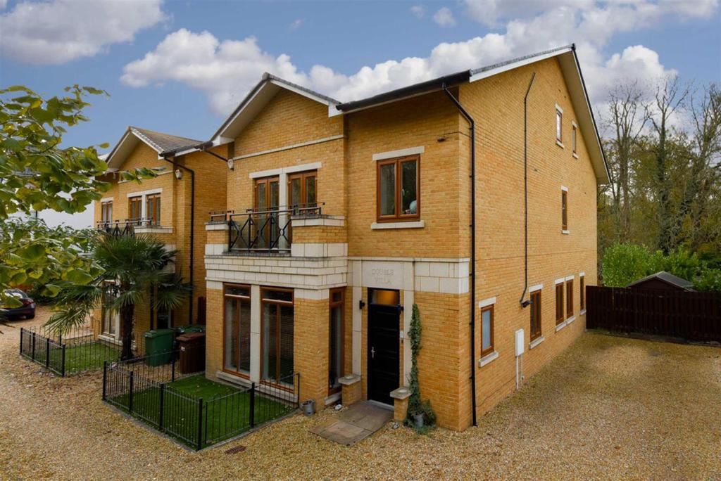 The Powdermills, Old Malden Lane, Worcester Park 5 bed detached house £1,250,000