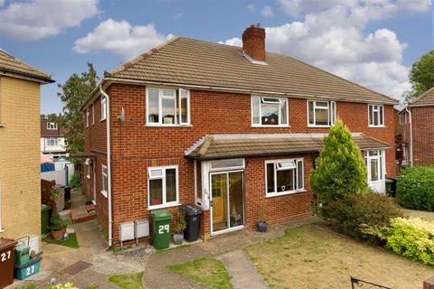 30 Wolsey Close, Worcester Park, KT4 7EF