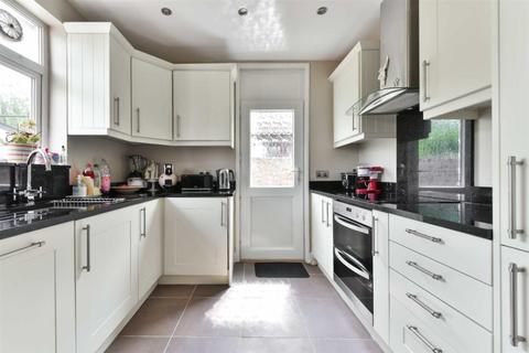 70 Waverley Road, Epsom, KT17 2LS