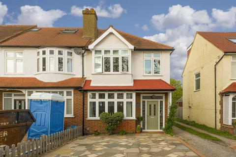 35 Sparrow Farm Road, Epsom, KT17 2JJ