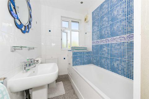 35 Sparrow Farm Road, Epsom, KT17 2JJ