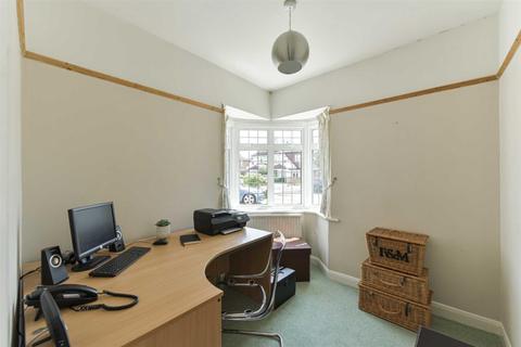 81 Chadacre Road, Epsom, KT17 2HJ