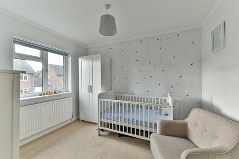 8 Cardinal Close, Worcester Park, KT4 7EH