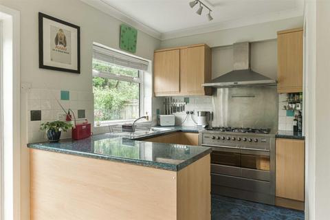 54 Ewell Park Way, Ewell, Epsom, KT17 2NW