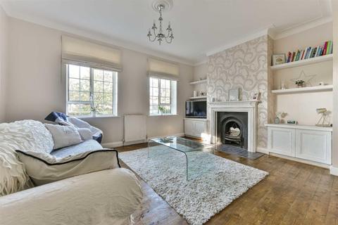16 Cheam Mansions, Sutton, SM3 8SA