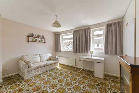 19a Sparrow Farm Road, Epsom, KT17 2JJ