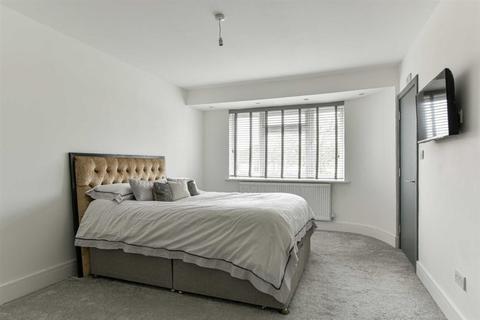 8 Sterry Drive, Epsom, KT19 0TG