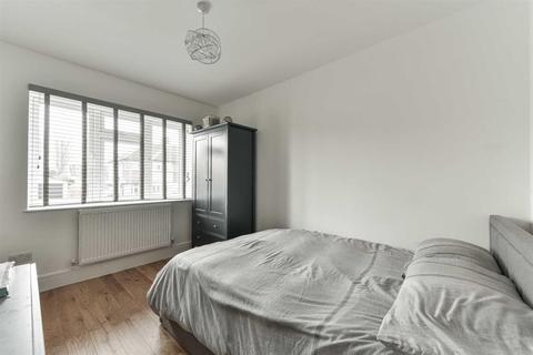 8 Sterry Drive, Epsom, KT19 0TG