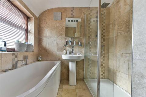 23 Ravensfield Gardens, Epsom, KT19 0ST