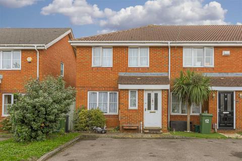 10 Pemberley Chase, West Ewell, Epsom, KT19 9LL